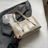 Retro-Inspired One-Shoulder Leather Handbag