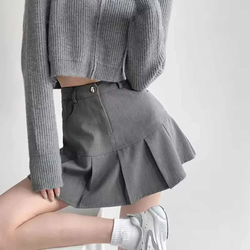 Vintage high-waist pleated mini skirt