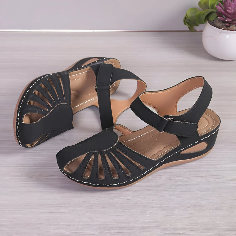 Women's Comfortable Closed-Toe Sandals