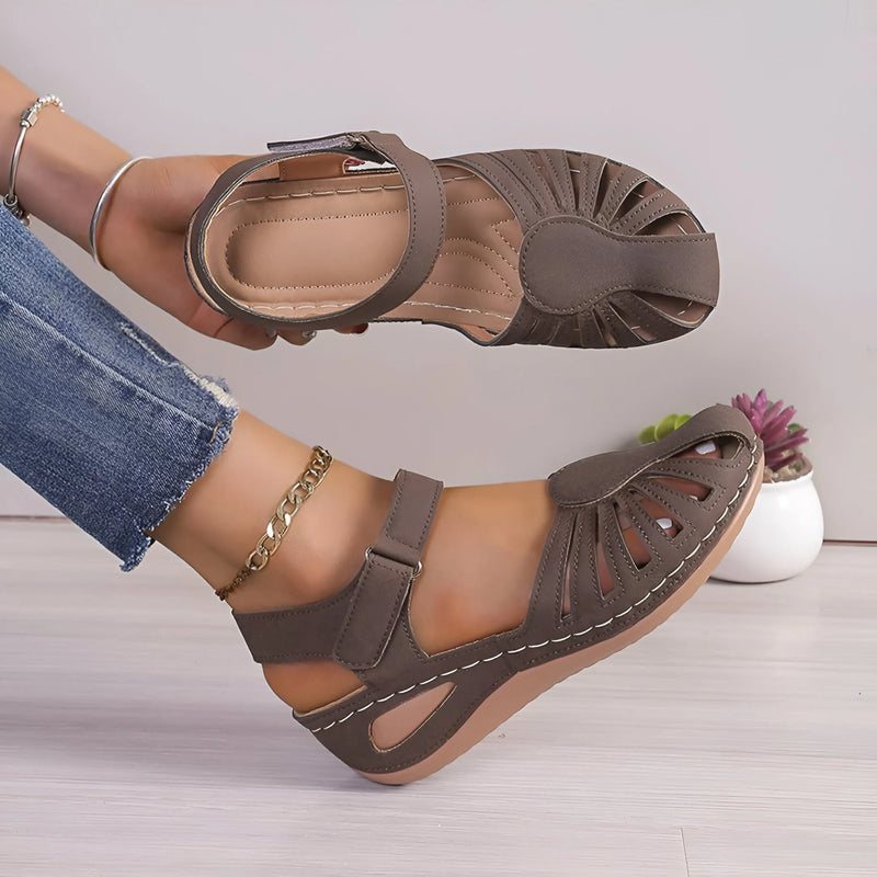 Women's Comfortable Closed-Toe Sandals
