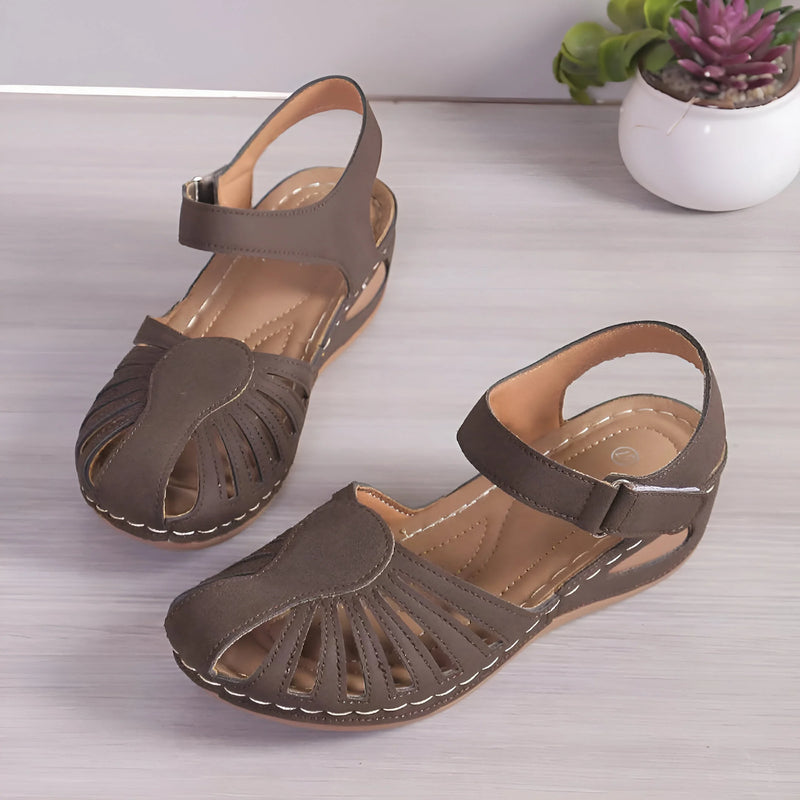 Women's Comfortable Closed-Toe Sandals