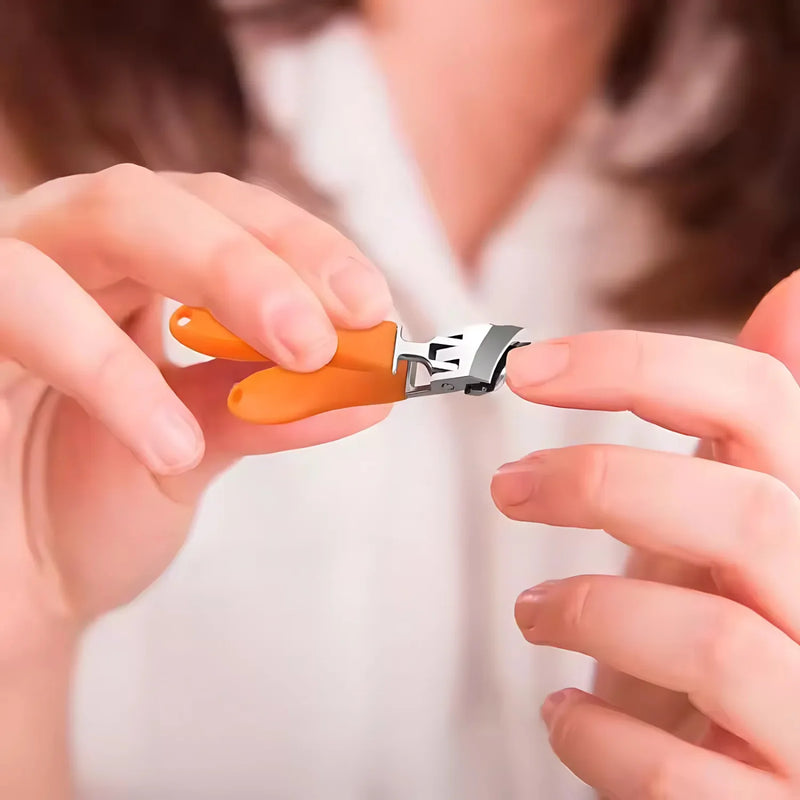 Wide Jaw Nail Clipper with Anti-Splash Design